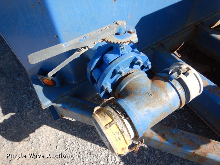 image for item DJ1782 2008 May 500BBL frac tank trailer