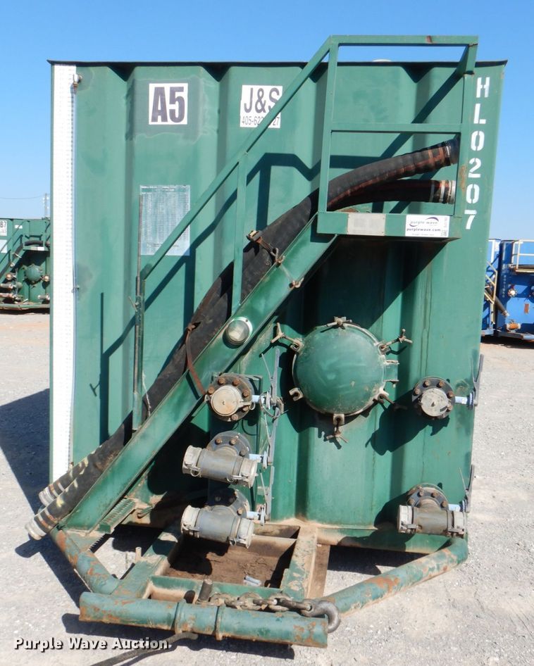 image for item DJ1783 2007 Troxell 500BBL frac tank trailer