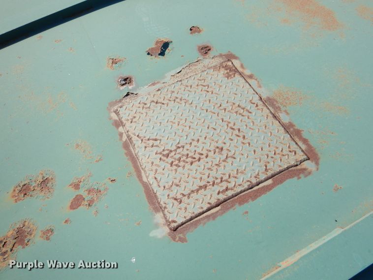 image for item DJ1783 2007 Troxell 500BBL frac tank trailer