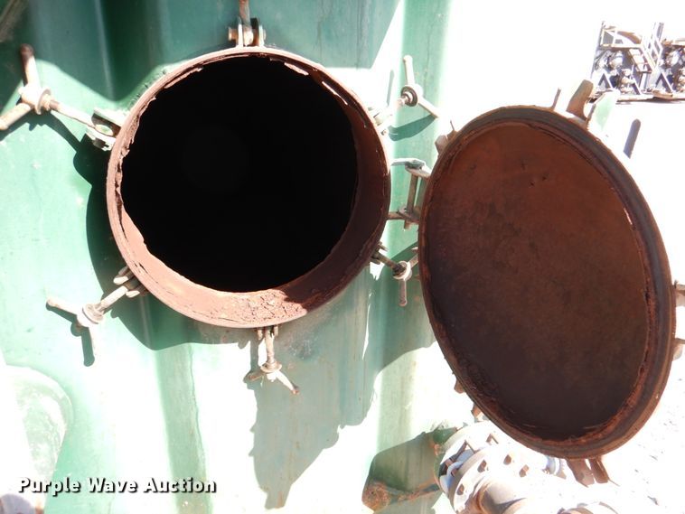 image for item DJ1784 2007 Troxell 500BBL frac tank trailer