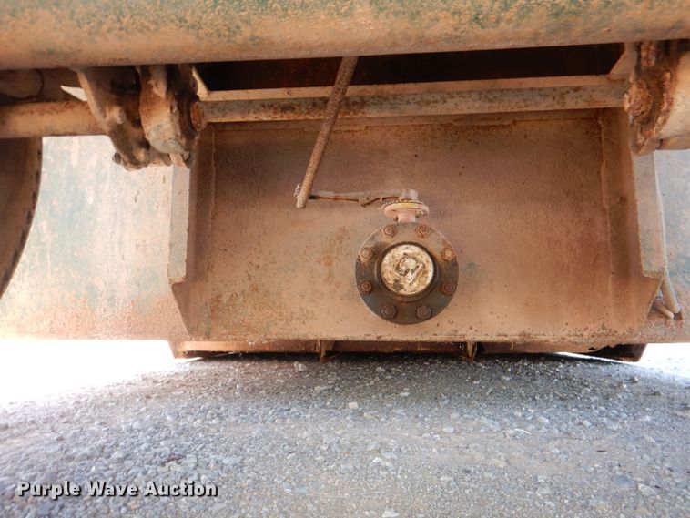 image for item DJ1784 2007 Troxell 500BBL frac tank trailer