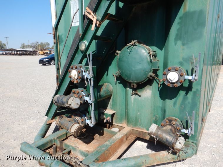 image for item DJ1786 2007 Troxell 500BBL frac tank trailer