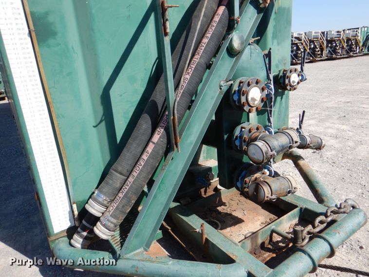 image for item DJ1786 2007 Troxell 500BBL frac tank trailer