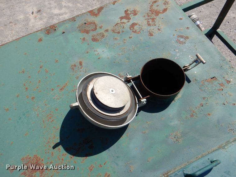 image for item DJ1786 2007 Troxell 500BBL frac tank trailer