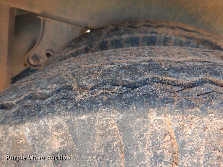 image for item DJ1786 2007 Troxell 500BBL frac tank trailer