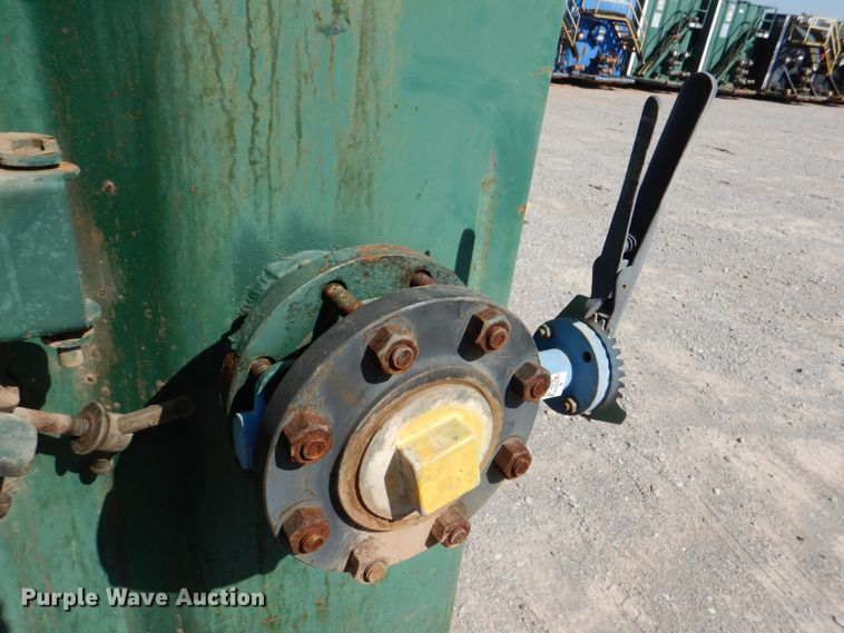 image for item DJ1787 2007 Troxell 500BBL frac tank trailer