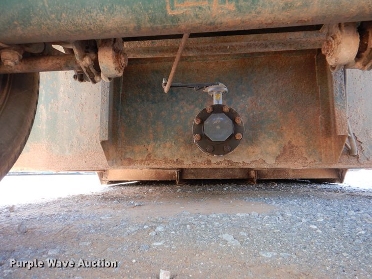 image for item DJ1787 2007 Troxell 500BBL frac tank trailer