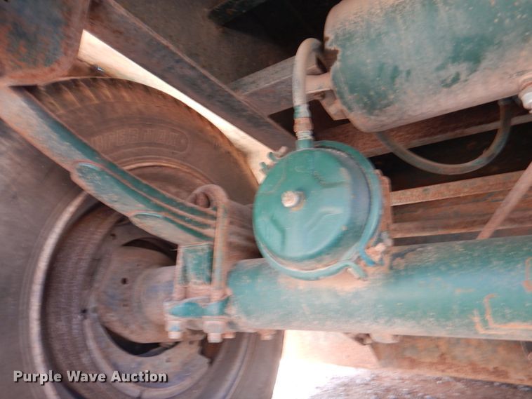 image for item DJ1787 2007 Troxell 500BBL frac tank trailer