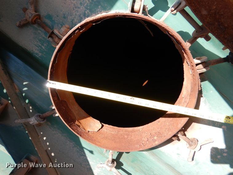 image for item DJ1788 2007 Troxell 500BBL frac tank trailer