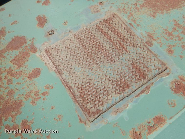 image for item DJ1788 2007 Troxell 500BBL frac tank trailer