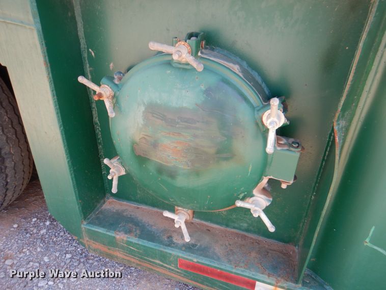 image for item DJ1788 2007 Troxell 500BBL frac tank trailer