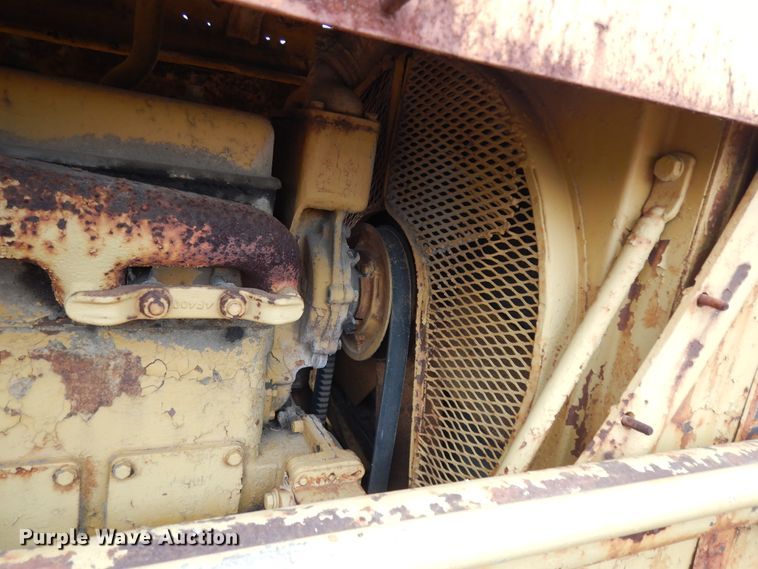 image for item DJ6611 1948 Caterpillar D6  dozer