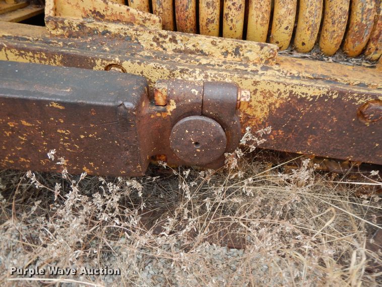 image for item DJ6611 1948 Caterpillar D6  dozer