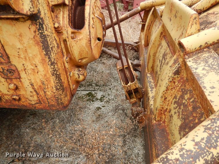 image for item DJ6611 1948 Caterpillar D6  dozer