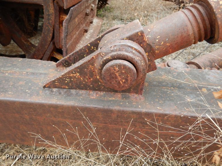 image for item DJ6611 1948 Caterpillar D6  dozer