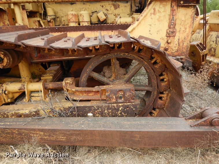 image for item DJ6611 1948 Caterpillar D6  dozer