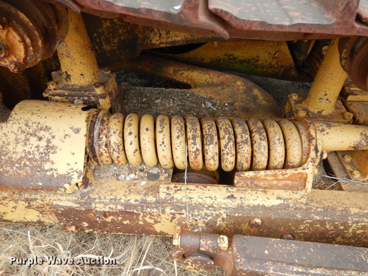image for item DJ6611 1948 Caterpillar D6  dozer