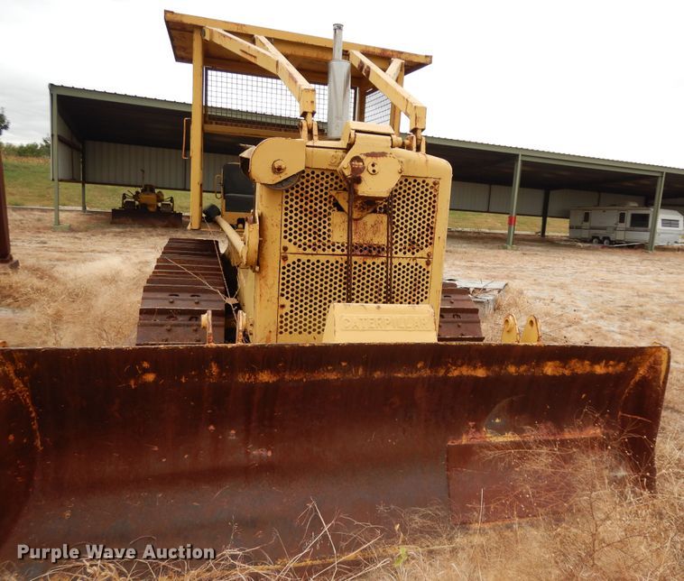 image for item DJ6612 1950 Caterpillar D8  dozer