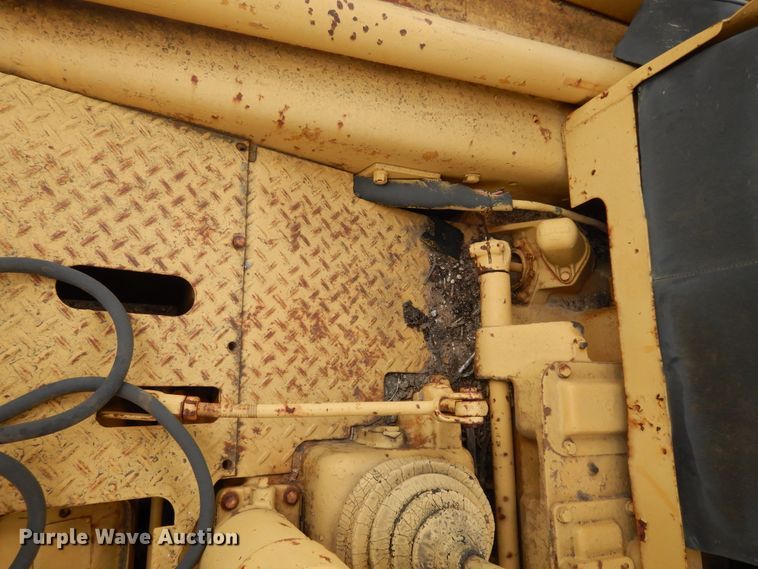 image for item DJ6612 1950 Caterpillar D8  dozer