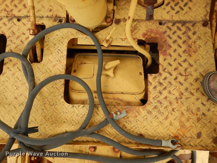 image for item DJ6612 1950 Caterpillar D8  dozer