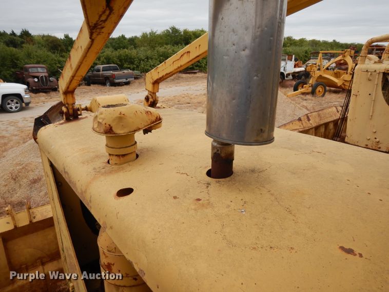 image for item DJ6612 1950 Caterpillar D8  dozer