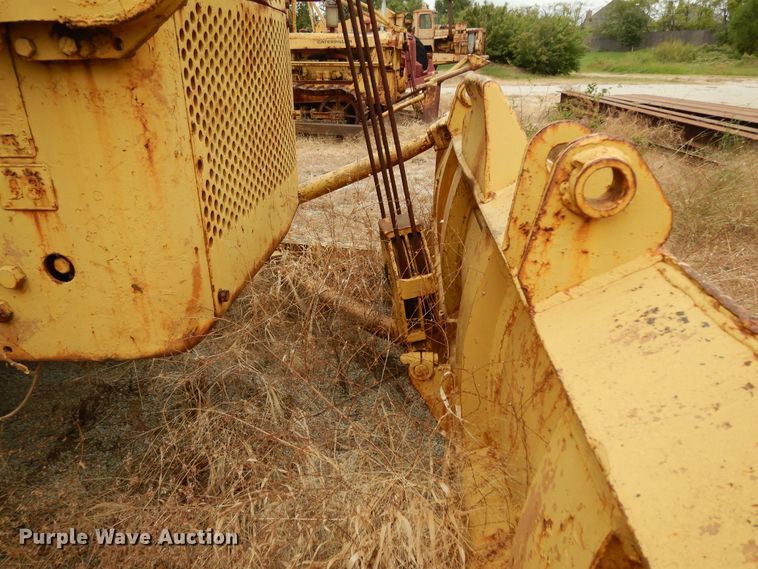 image for item DJ6612 1950 Caterpillar D8  dozer