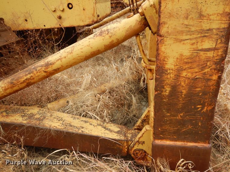 image for item DJ6612 1950 Caterpillar D8  dozer