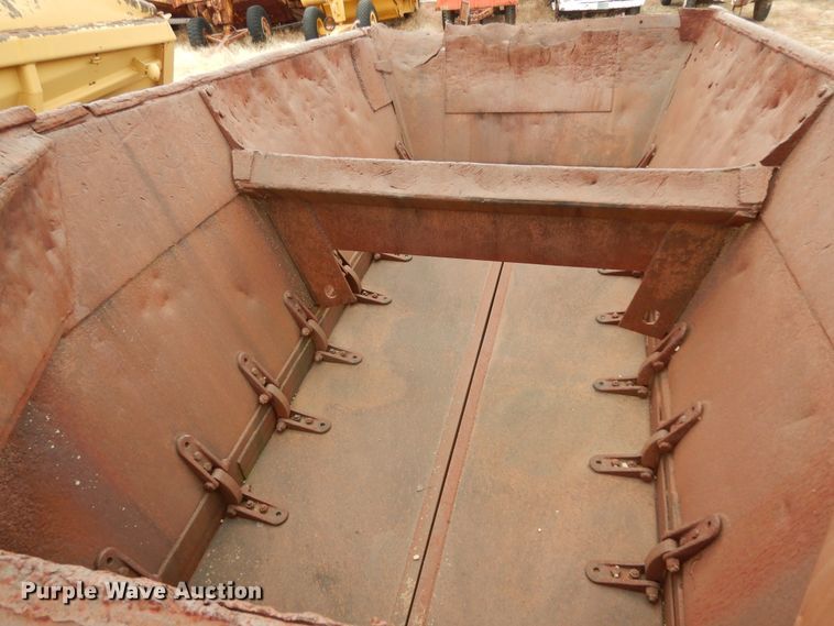 image for item DJ6616 Euclid B70  bottom dump truck