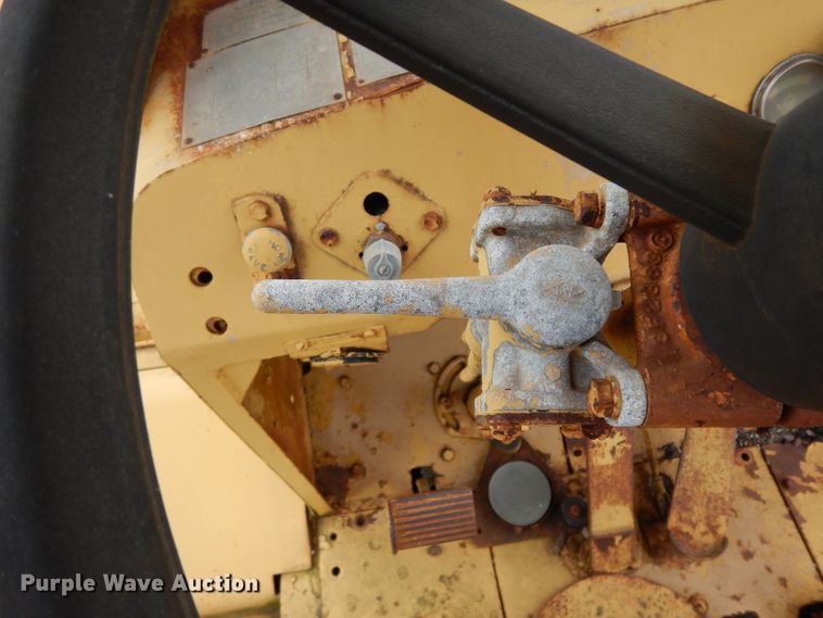 image for item DJ6620 Caterpillar DW20/456  conventional scraper