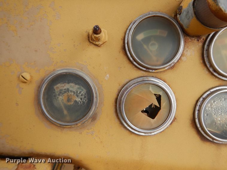 image for item DJ6620 Caterpillar DW20/456  conventional scraper