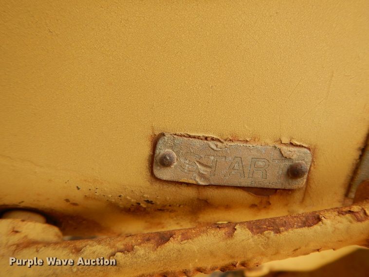 image for item DJ6620 Caterpillar DW20/456  conventional scraper