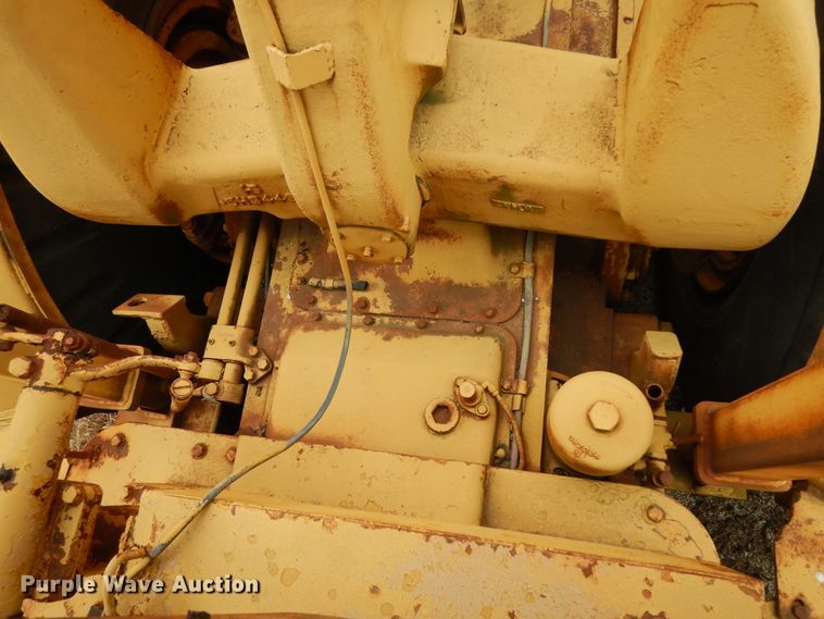 image for item DJ6620 Caterpillar DW20/456  conventional scraper