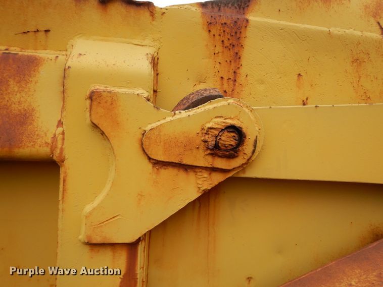 image for item DJ6620 Caterpillar DW20/456  conventional scraper