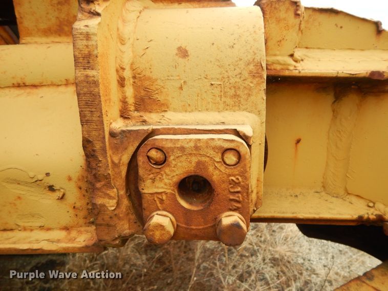 image for item DJ6620 Caterpillar DW20/456  conventional scraper