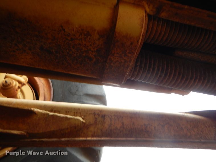 image for item DJ6620 Caterpillar DW20/456  conventional scraper