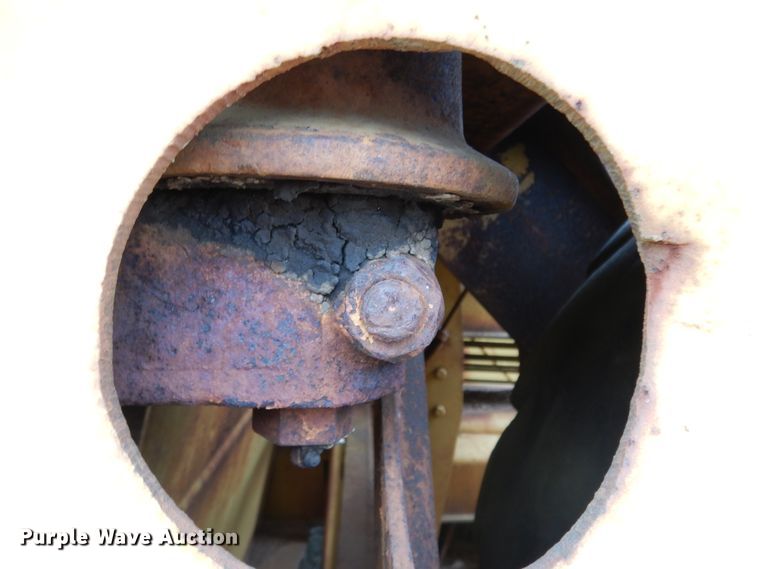 image for item DJ6620 Caterpillar DW20/456  conventional scraper