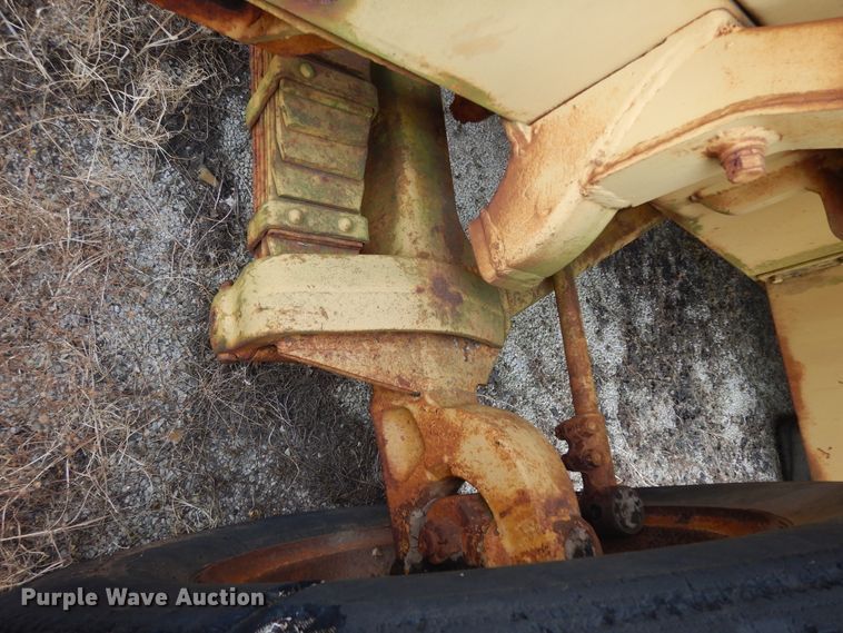 image for item DJ6620 Caterpillar DW20/456  conventional scraper