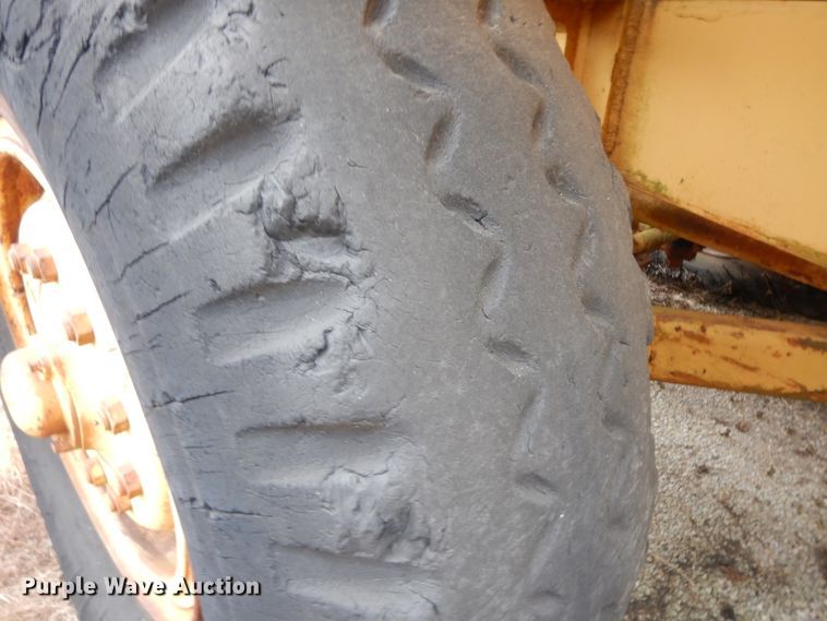 image for item DJ6620 Caterpillar DW20/456  conventional scraper