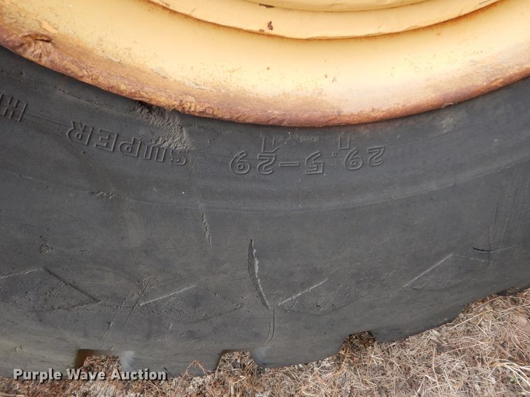 image for item DJ6620 Caterpillar DW20/456  conventional scraper