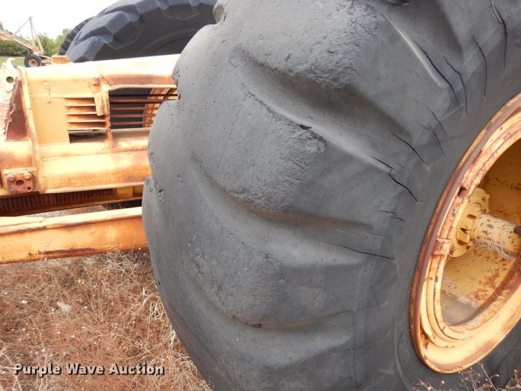 image for item DJ6620 Caterpillar DW20/456  conventional scraper