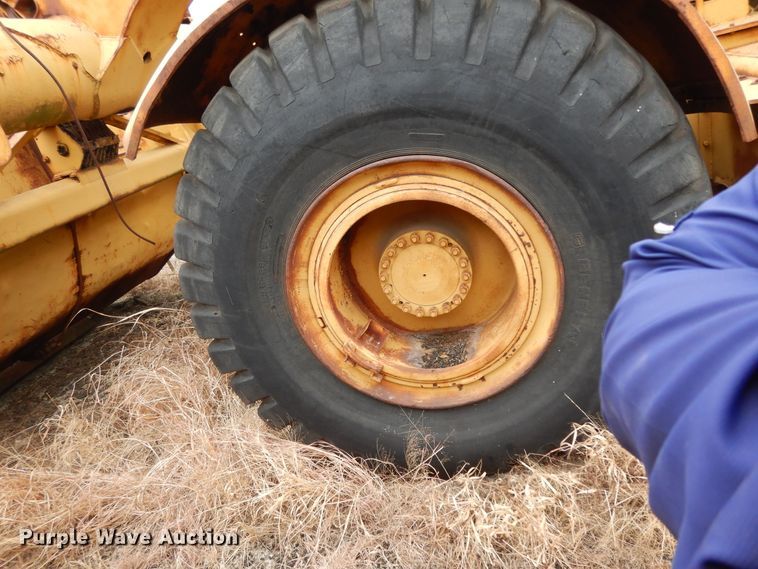 image for item DJ6620 Caterpillar DW20/456  conventional scraper