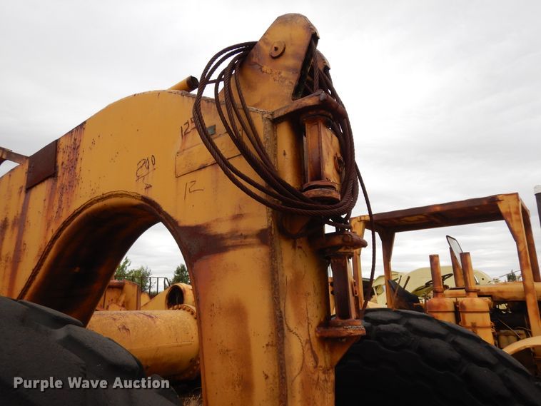 image for item DJ6628 Caterpillar 90  scraper