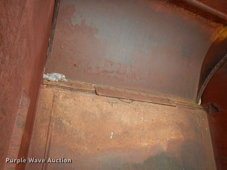 image for item DJ6628 Caterpillar 90  scraper