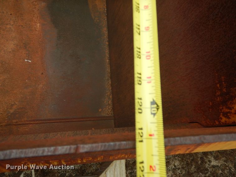 image for item DJ6628 Caterpillar 90  scraper