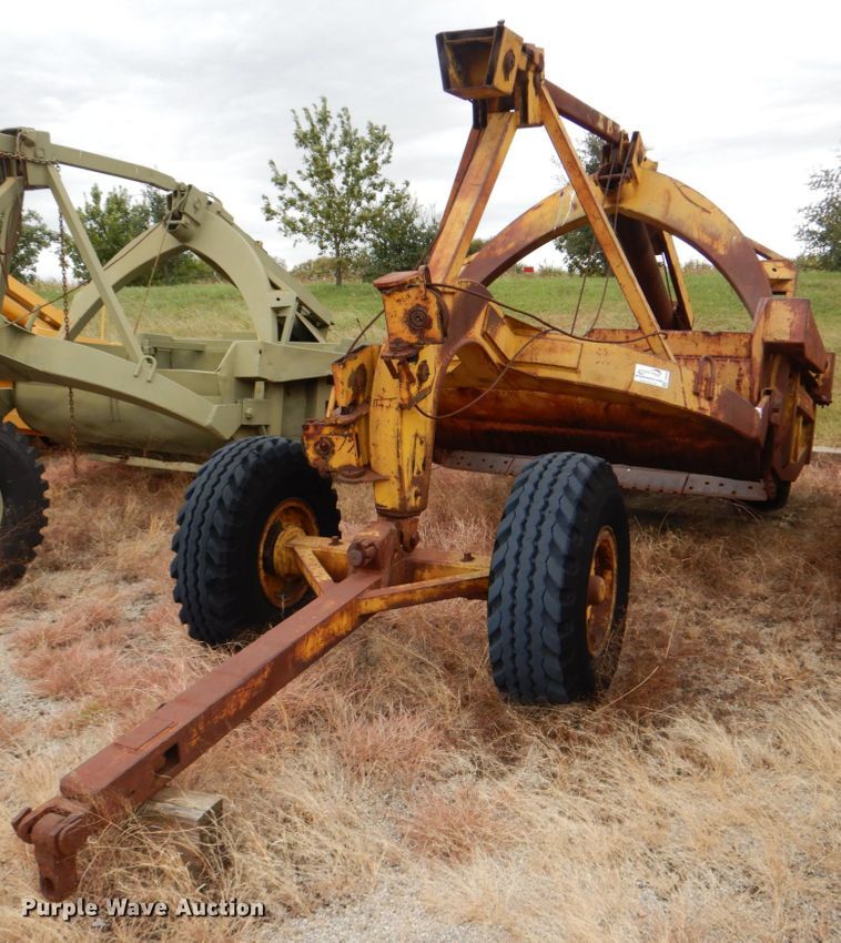 image for item DJ6636 1956 Letourneau L8  scraper