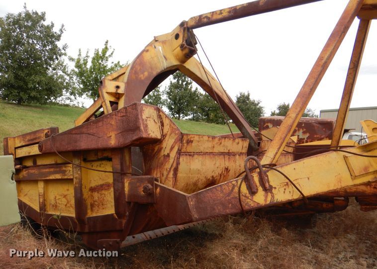 image for item DJ6636 1956 Letourneau L8  scraper