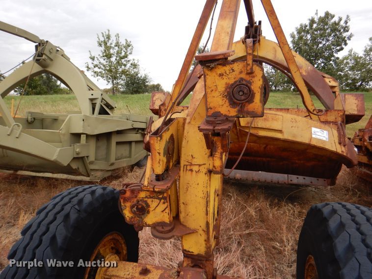 image for item DJ6636 1956 Letourneau L8  scraper