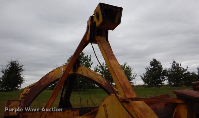 image for item DJ6636 1956 Letourneau L8  scraper