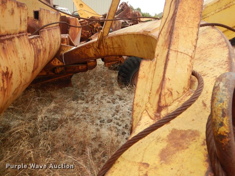 image for item DJ6636 1956 Letourneau L8  scraper