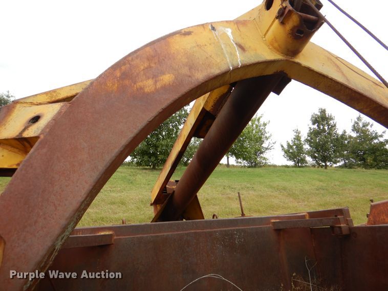 image for item DJ6636 1956 Letourneau L8  scraper